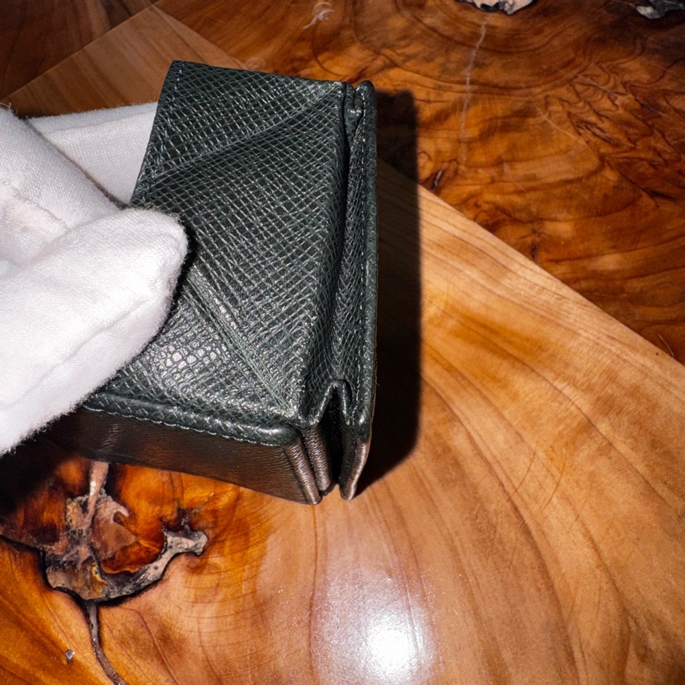 EGA Louis Vuitton Taiga Porte Mannaie Boite Leather Coin Purse Wallet - Picture 12 of 13